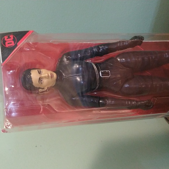 Selina Kyle DC action figure doll - Picture 2 of 12